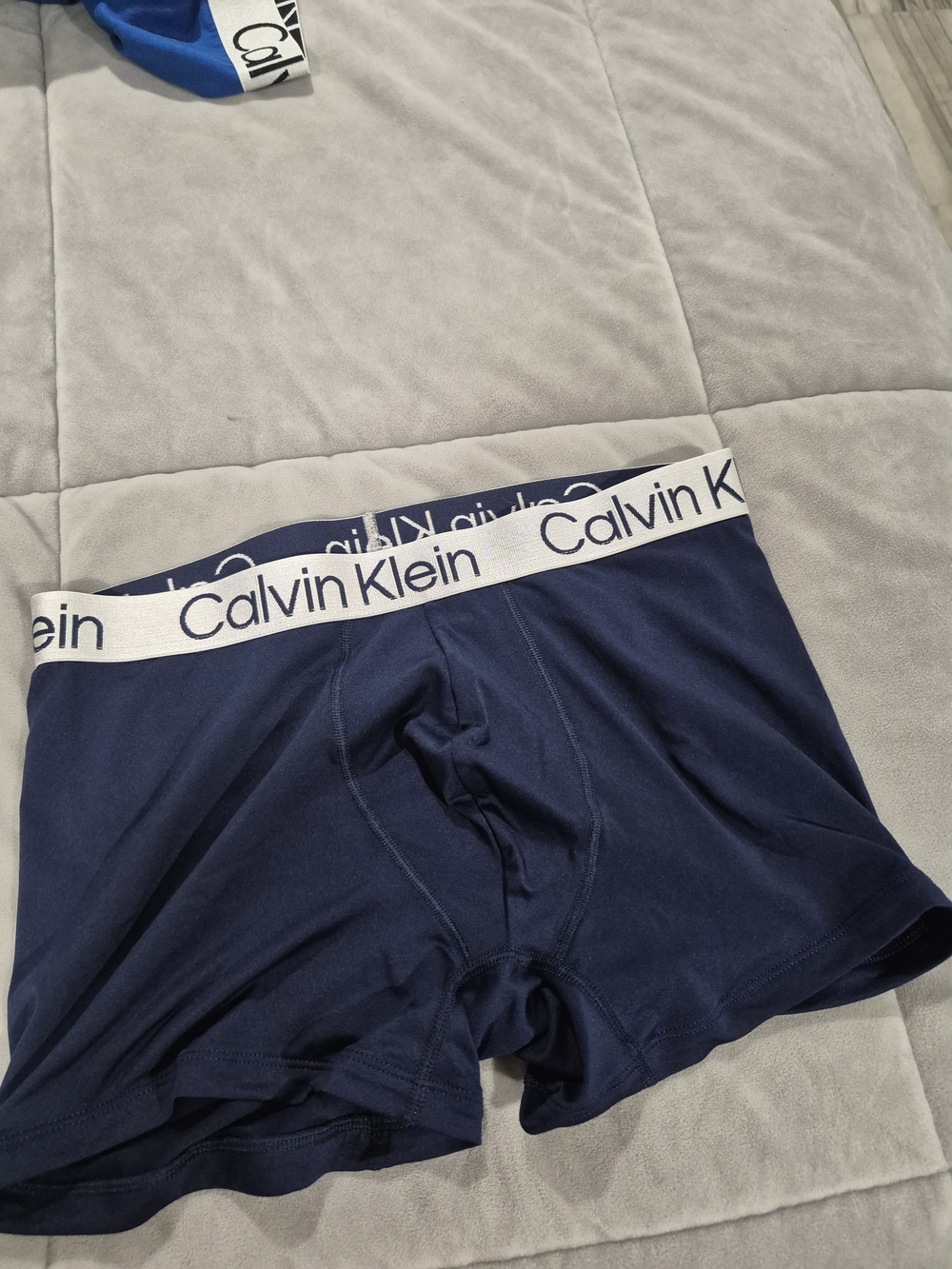 Calvin Klein Men’s Cotton Stretch Boxer Briefs – Navy & Gray Pack - Picture 5 of 8